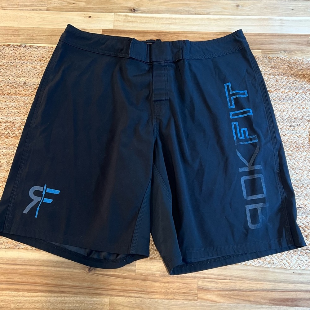 RokFit Men’s Black and Blue Athletic Shorts size 40